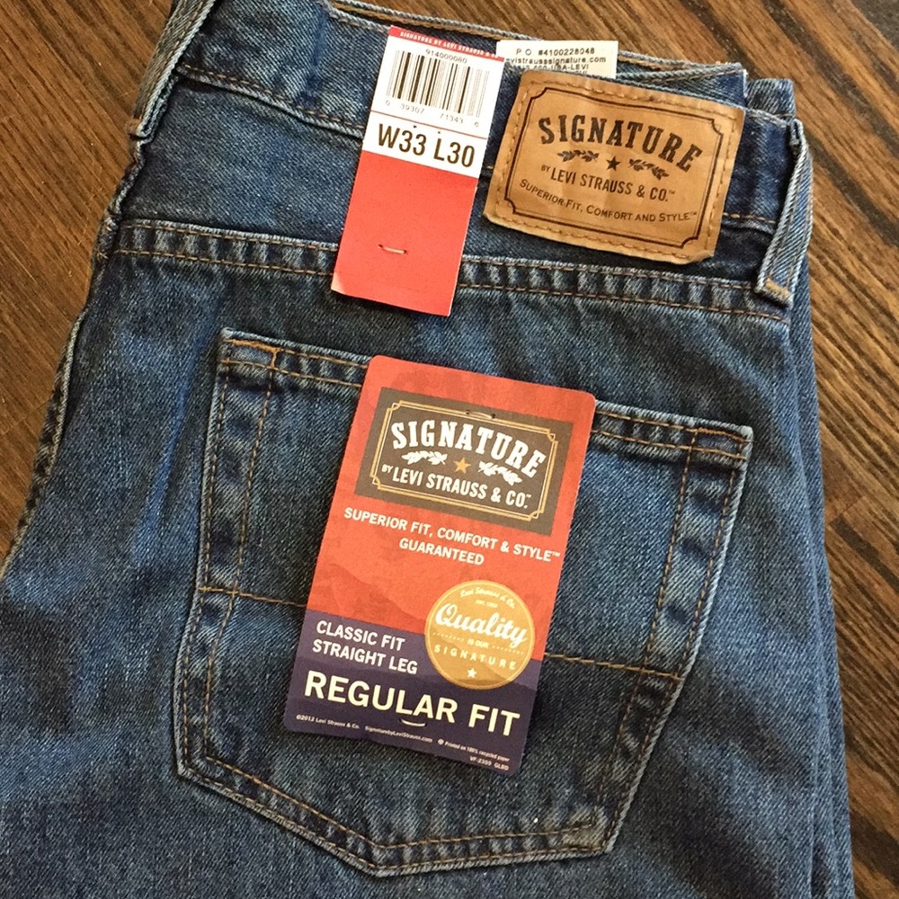 NWT Levi's Men's Signature Straight Reg Fit 33x30